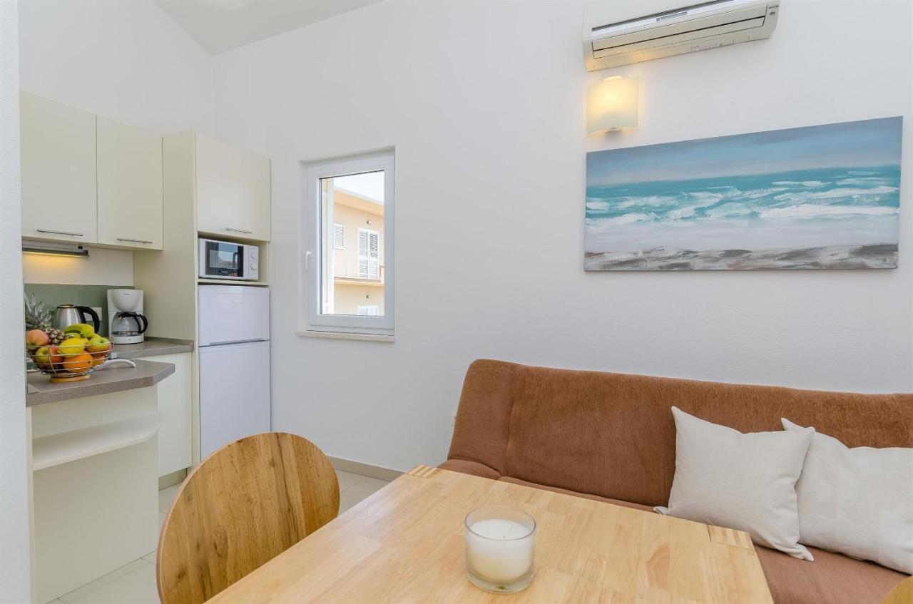 Apartments And Room Maestral トロギール エクステリア 写真