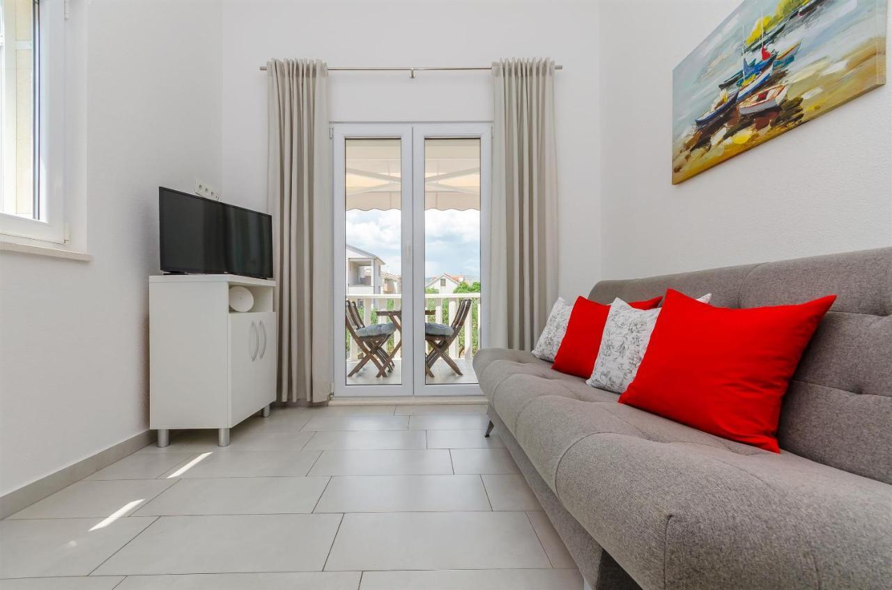 Apartments And Room Maestral トロギール エクステリア 写真