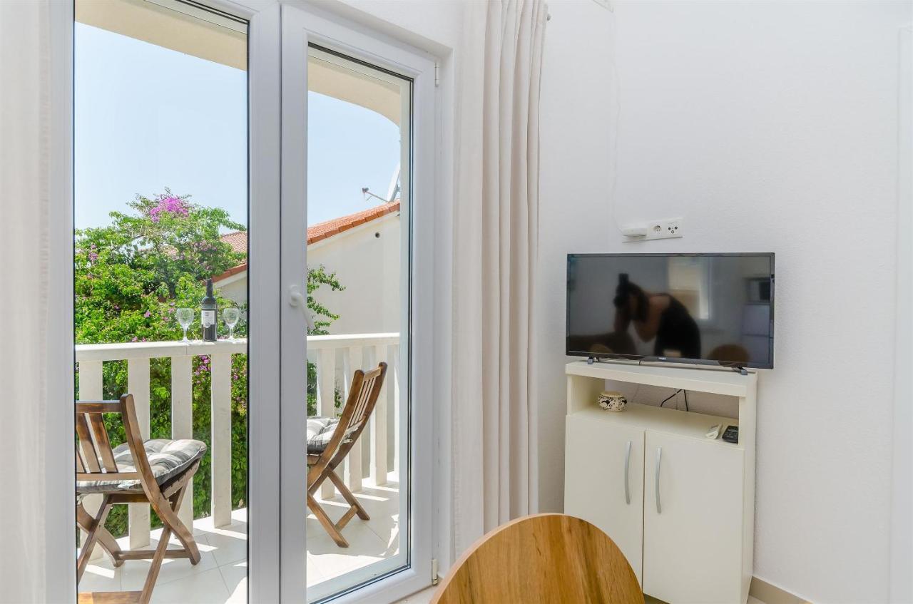 Apartments And Room Maestral トロギール エクステリア 写真